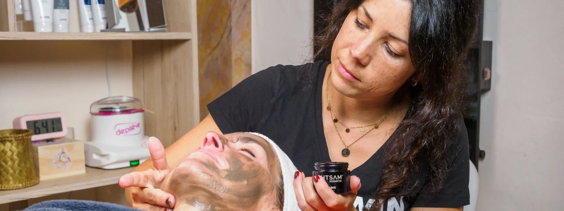 Gesichtsbehandlung in der Landler Auszeit